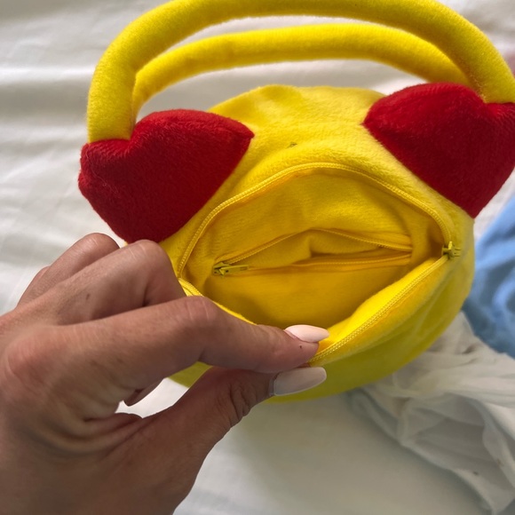 2 costumes in 1! 5 pc Alice in Wonderland reversible to Queen of Hearts costume - Picture 5 of 7